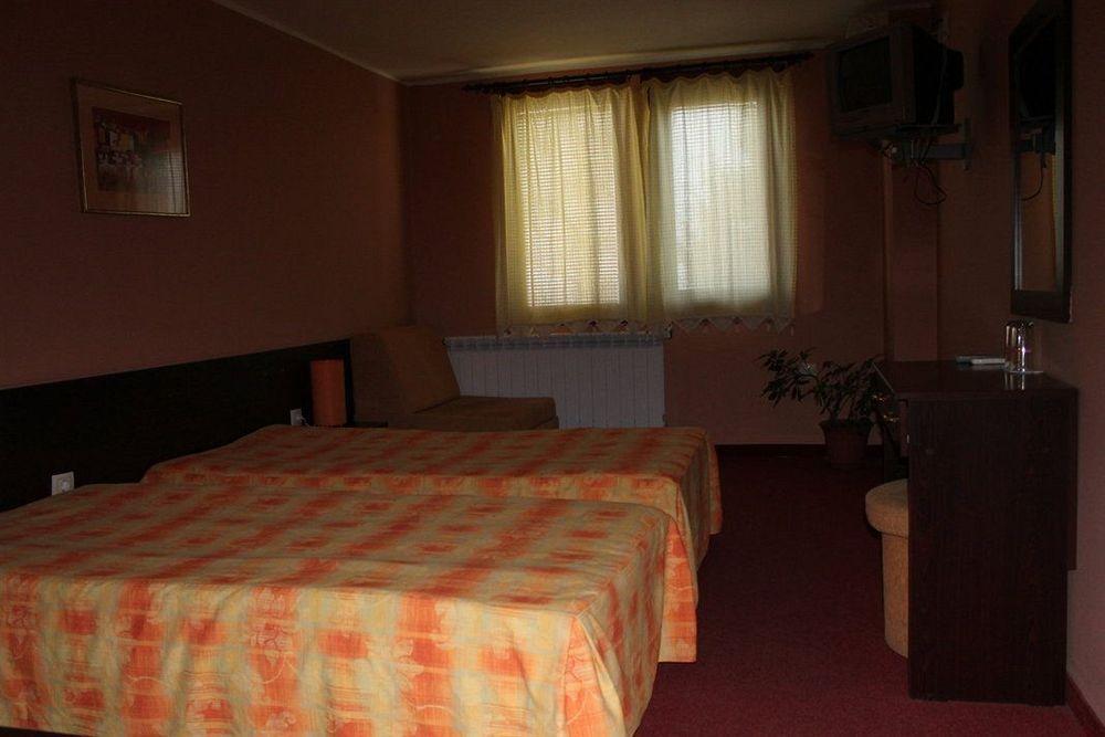 Hotel Elena Veliko Tarnovo Ngoại thất bức ảnh