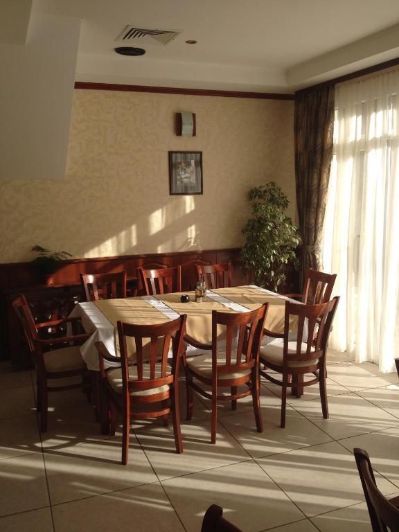 Hotel Elena Veliko Tarnovo Ngoại thất bức ảnh