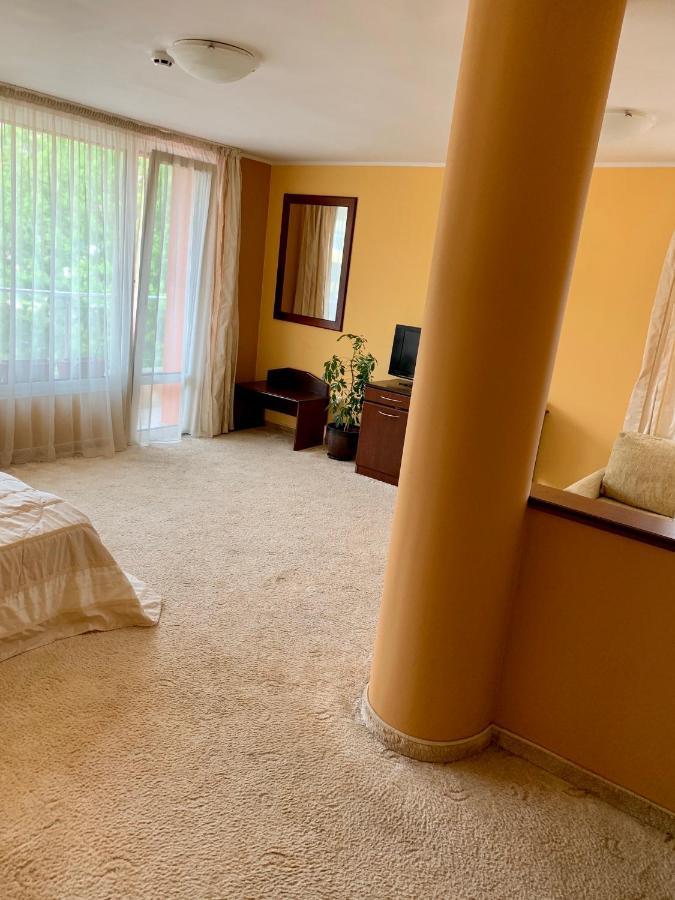 Hotel Elena Veliko Tarnovo Ngoại thất bức ảnh