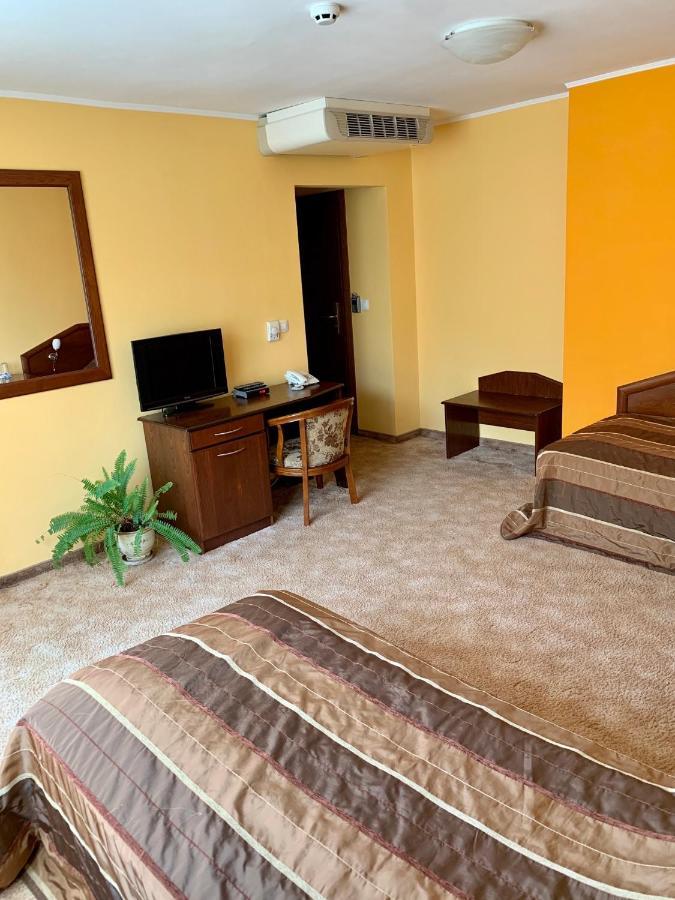 Hotel Elena Veliko Tarnovo Ngoại thất bức ảnh